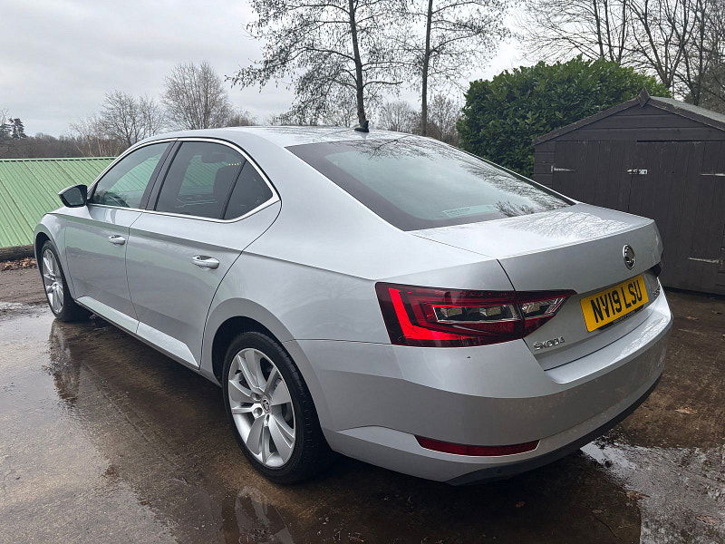 Skoda Superb 1.5 TSI ACT SE L Executive Hatchback 5dr Petrol DSG Euro 6 (s/s) (150 ps) 5dr Automatic 2025