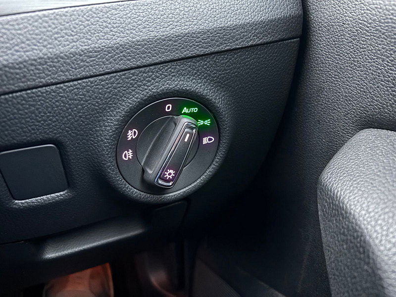 Skoda Superb 1.5 TSI ACT SE L Executive Hatchback 5dr Petrol DSG Euro 6 (s/s) (150 ps) 5dr Automatic 2025