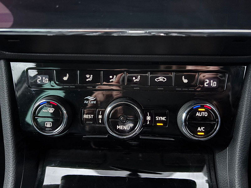 Skoda Superb 1.5 TSI ACT SE L Executive Hatchback 5dr Petrol DSG Euro 6 (s/s) (150 ps) 5dr Automatic 2025