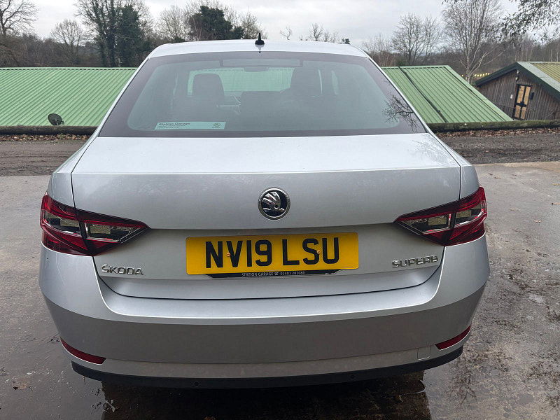 Skoda Superb 1.5 TSI ACT SE L Executive Hatchback 5dr Petrol DSG Euro 6 (s/s) (150 ps) 5dr Automatic 2025