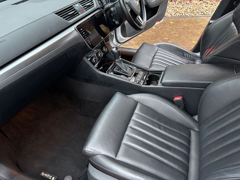 Skoda Superb 1.5 TSI ACT SE L Executive Hatchback 5dr Petrol DSG Euro 6 (s/s) (150 ps) 5dr Automatic 2025