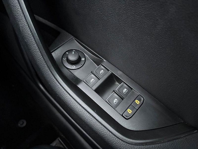 Skoda Superb 1.5 TSI ACT SE L Executive Hatchback 5dr Petrol DSG Euro 6 (s/s) (150 ps) 5dr Automatic 2025