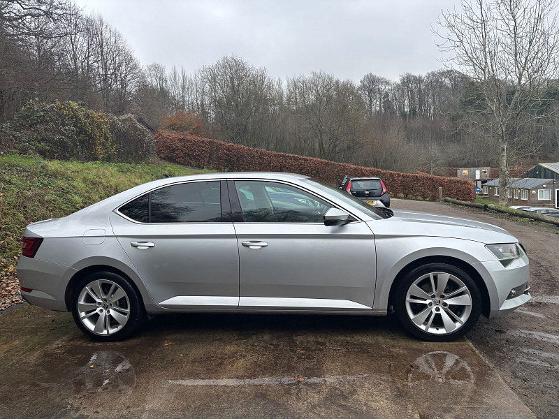 Skoda Superb 1.5 TSI ACT SE L Executive Hatchback 5dr Petrol DSG Euro 6 (s/s) (150 ps) 5dr Automatic 2025