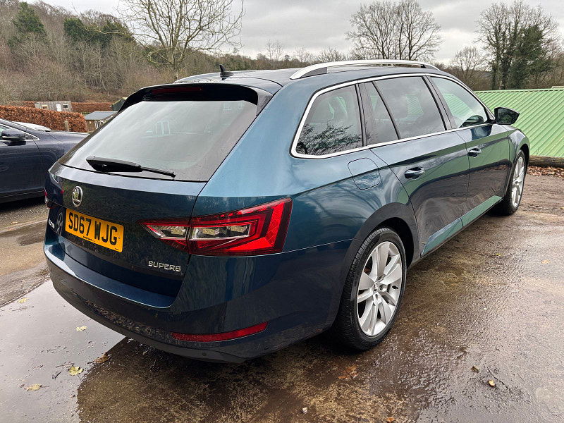 Skoda Superb 2.0 TDI SE L Executive Estate 5dr Diesel Manual Euro 6 (s/s) (150 ps) 5dr Manual 2025