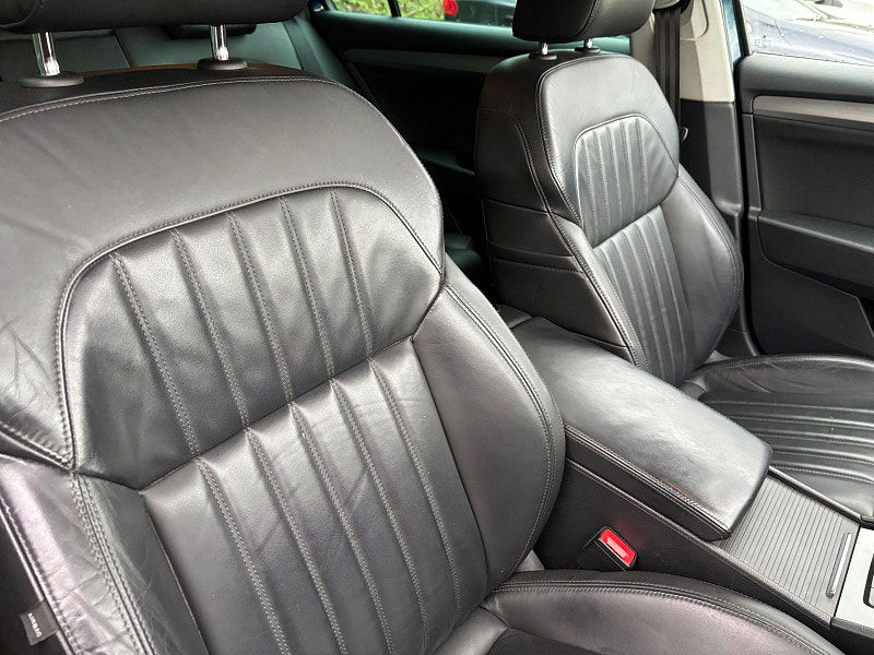 Skoda Superb 2.0 TDI SE L Executive Estate 5dr Diesel Manual Euro 6 (s/s) (150 ps) 5dr Manual 2025