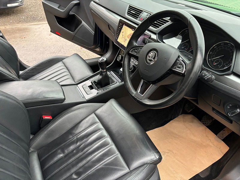 Skoda Superb 2.0 TDI SE L Executive Estate 5dr Diesel Manual Euro 6 (s/s) (150 ps) 5dr Manual 2025