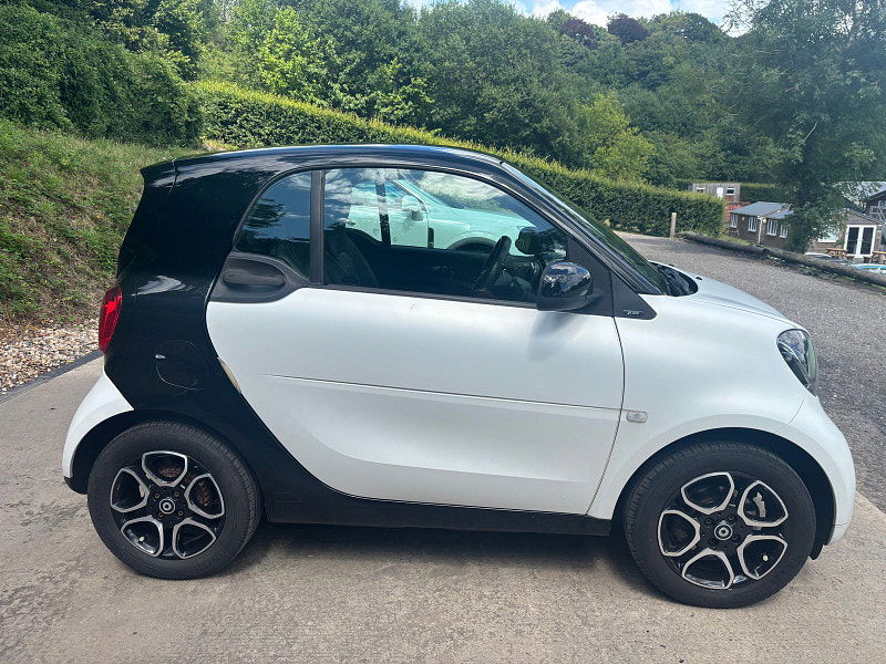 Smart ForTwo 0.9T Prime (Premium) Coupe 2dr Petrol Manual Euro 6 (s/s) (90 ps) 2dr Manual 2025