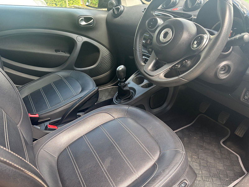 Smart ForTwo 0.9T Prime (Premium) Coupe 2dr Petrol Manual Euro 6 (s/s) (90 ps) 2dr Manual 2025