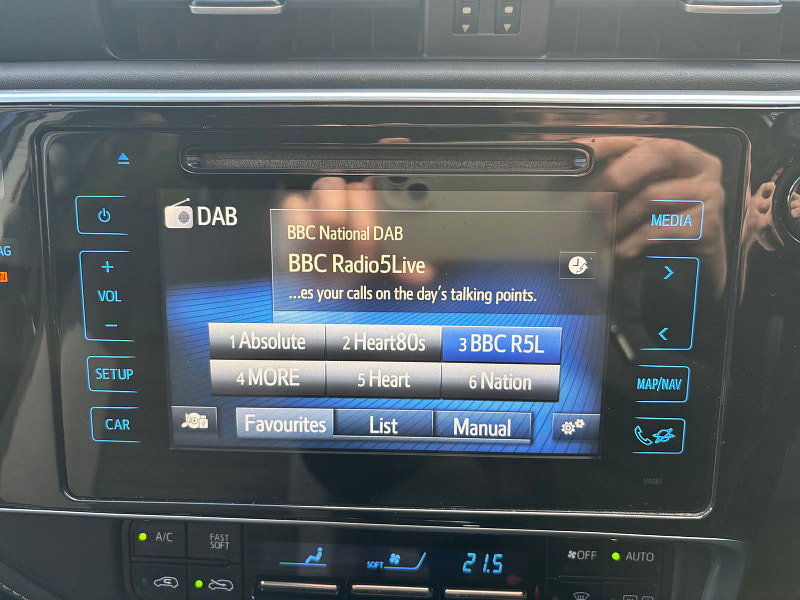 Toyota Auris 1.2 VVT-i Design Hatchback 5dr Petrol Manual Euro 6 (s/s) (116 ps) 5dr Manual 2026