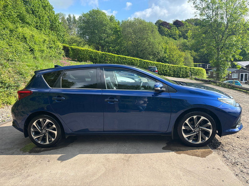 Toyota Auris 1.2 VVT-i Design Hatchback 5dr Petrol Manual Euro 6 (s/s) (116 ps) 5dr Manual 2026