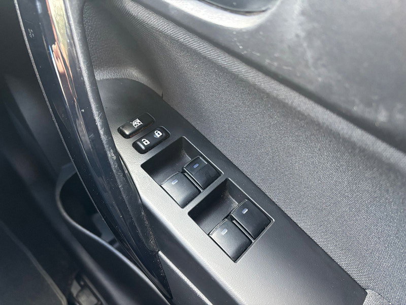 Toyota Auris 1.2 VVT-i Design Hatchback 5dr Petrol Manual Euro 6 (s/s) (116 ps) 5dr Manual 2026