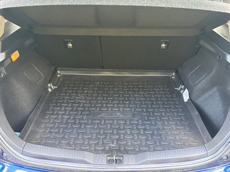 Toyota Auris 1.2 VVT-i Design Hatchback 5dr Petrol Manual Euro 6 (s/s) (116 ps) 5dr Manual 2026