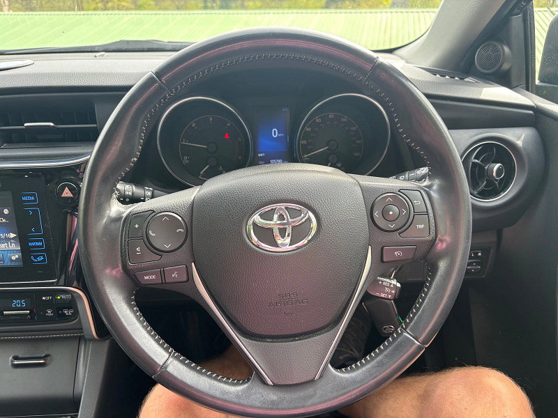 Toyota Auris 1.6 D-4D Design Hatchback 5dr Diesel Manual Euro 6 (s/s) (112 ps) 5dr Manual 2026