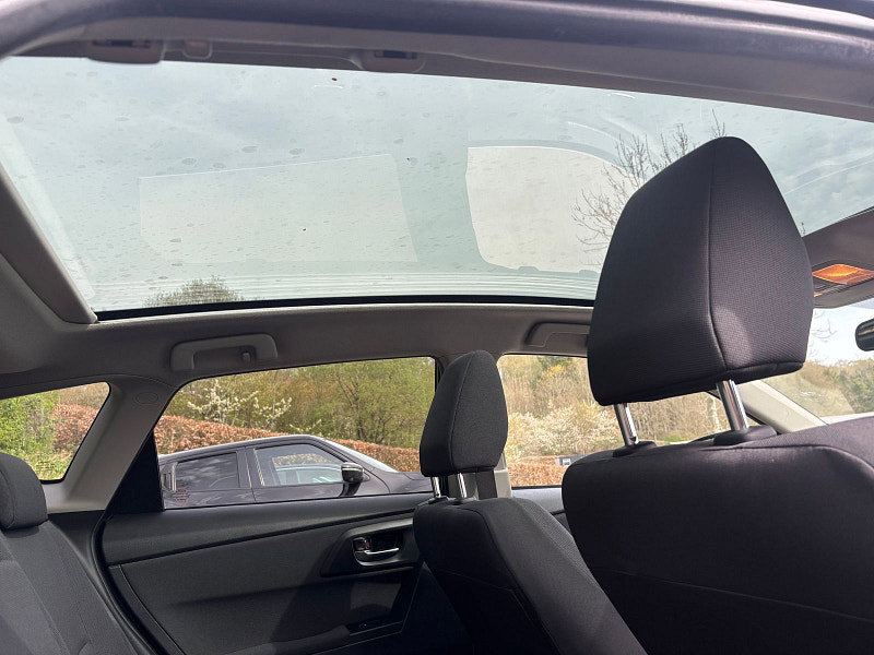 Toyota Auris 1.6 D-4D Design Hatchback 5dr Diesel Manual Euro 6 (s/s) (112 ps) 5dr Manual 2026