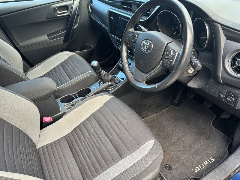 Toyota Auris 1.6 D-4D Design Hatchback 5dr Diesel Manual Euro 6 (s/s) (112 ps) 5dr Manual 2025