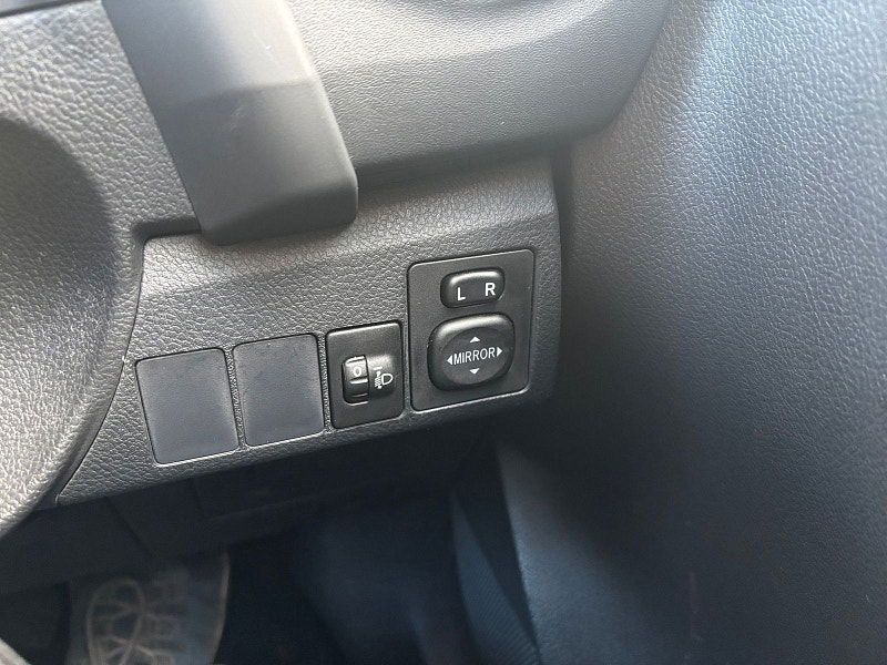 Toyota Auris 1.6 D-4D Design Hatchback 5dr Diesel Manual Euro 6 (s/s) (112 ps) 5dr Manual 2025