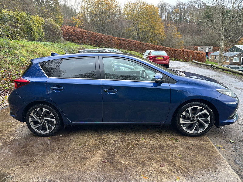 Toyota Auris 1.6 D-4D Design Hatchback 5dr Diesel Manual Euro 6 (s/s) (112 ps) 5dr Manual 2025