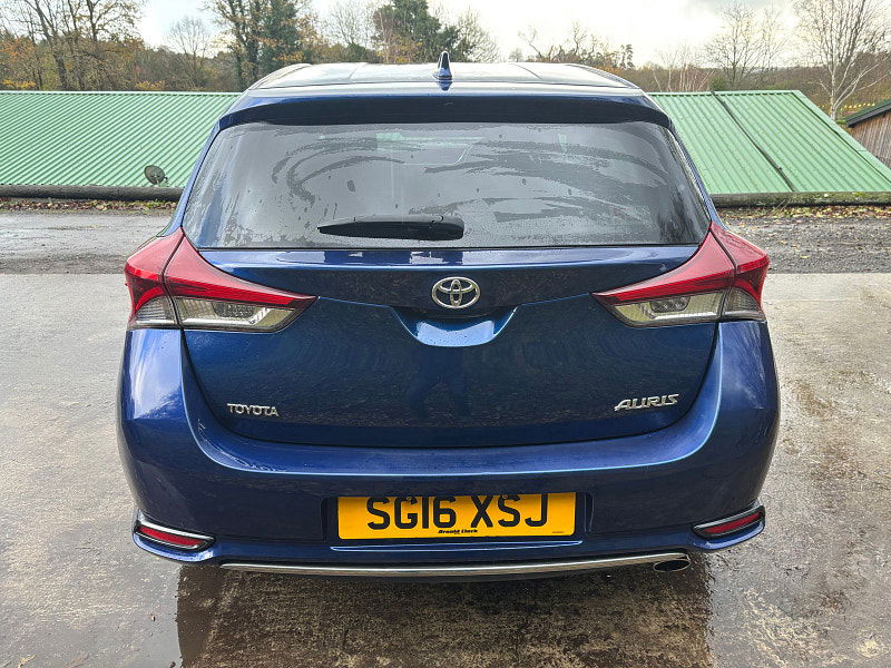 Toyota Auris 1.6 D-4D Design Hatchback 5dr Diesel Manual Euro 6 (s/s) (112 ps) 5dr Manual 2025