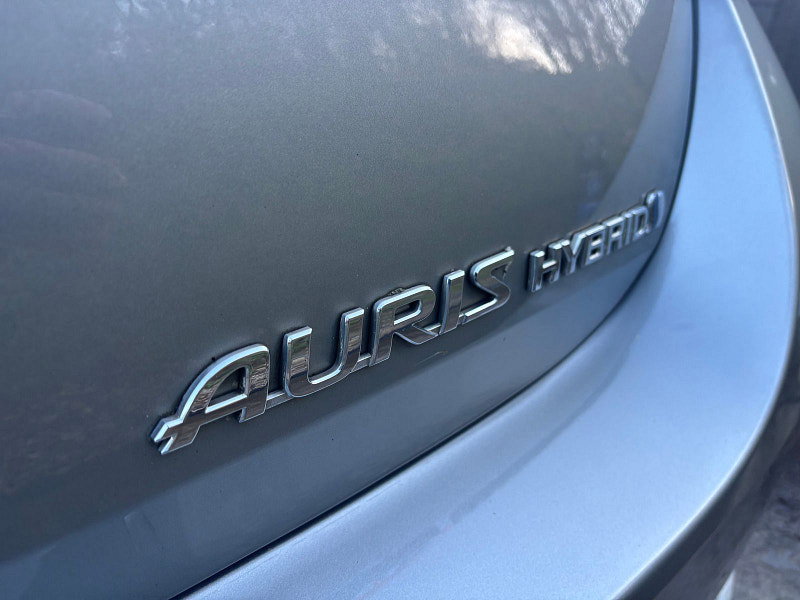 Toyota Auris 1.8 VVT-h Business Edition Hatchback 5dr Petrol Hybrid CVT Euro 6 (s/s) (136 ps) 5dr Automatic 2026