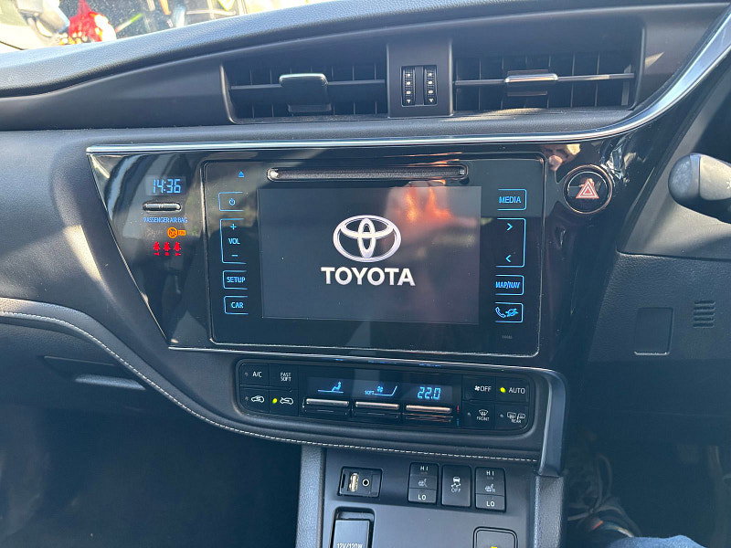 Toyota Auris 1.8 VVT-h Business Edition Hatchback 5dr Petrol Hybrid CVT Euro 6 (s/s) (136 ps) 5dr Automatic 2026