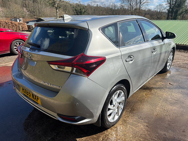 Toyota Auris 1.8 VVT-h Business Edition Hatchback 5dr Petrol Hybrid CVT Euro 6 (s/s) (136 ps) 5dr Automatic 2026
