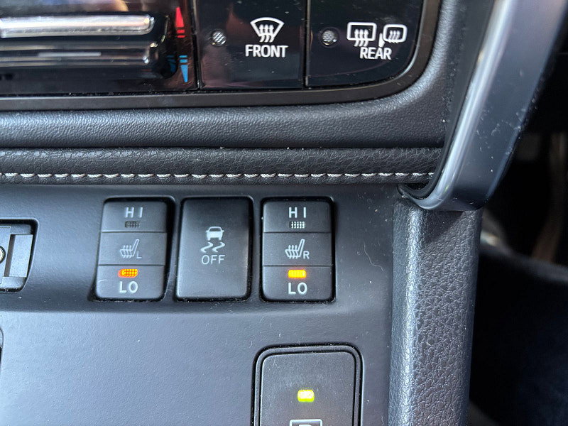 Toyota Auris 1.8 VVT-h Business Edition Hatchback 5dr Petrol Hybrid CVT Euro 6 (s/s) (136 ps) 5dr Automatic 2026