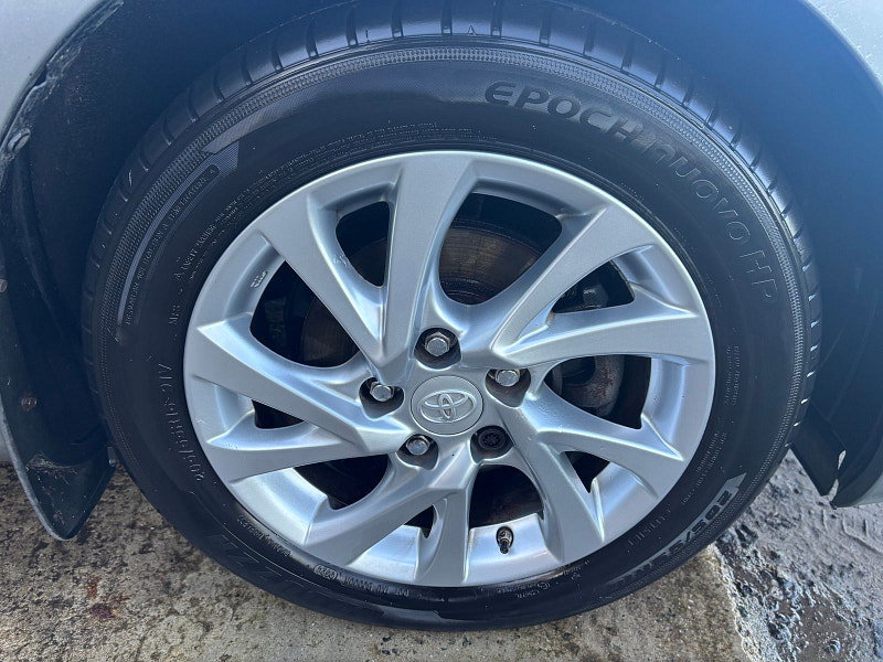 Toyota Auris 1.8 VVT-h Business Edition Hatchback 5dr Petrol Hybrid CVT Euro 6 (s/s) (136 ps) 5dr Automatic 2026