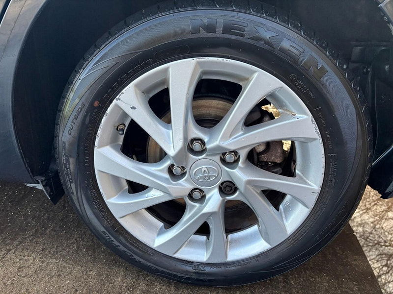 Toyota Auris 1.8 VVT-h Business Edition Hatchback 5dr Petrol Hybrid CVT Euro 6 (s/s) (Safety Sense) (136 ps) 5dr Automatic 2025