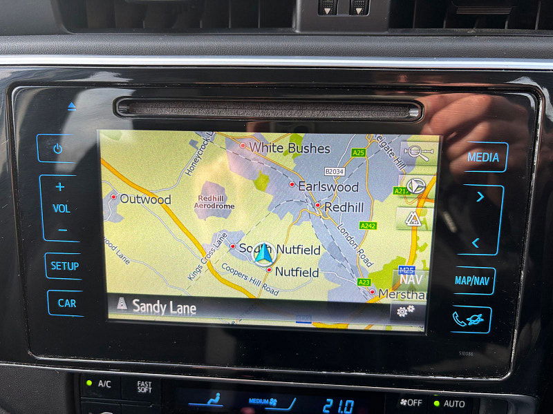 Toyota Auris 1.8 VVT-h Business Edition Touring Sports 5dr Petrol Hybrid CVT Euro 6 (s/s) (136 ps) 5dr Automatic 2026