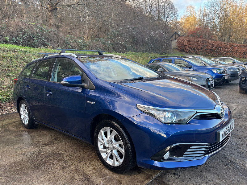 Toyota Auris 1.8 VVT-h Business Edition Touring Sports 5dr Petrol Hybrid CVT Euro 6 (s/s) (136 ps) 5dr Automatic 2026