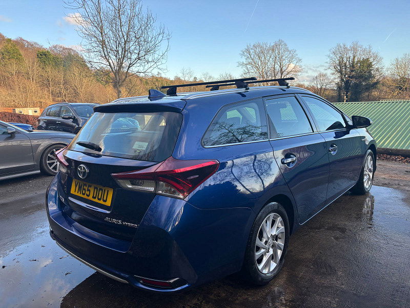 Toyota Auris 1.8 VVT-h Business Edition Touring Sports 5dr Petrol Hybrid CVT Euro 6 (s/s) (136 ps) 5dr Automatic 2026
