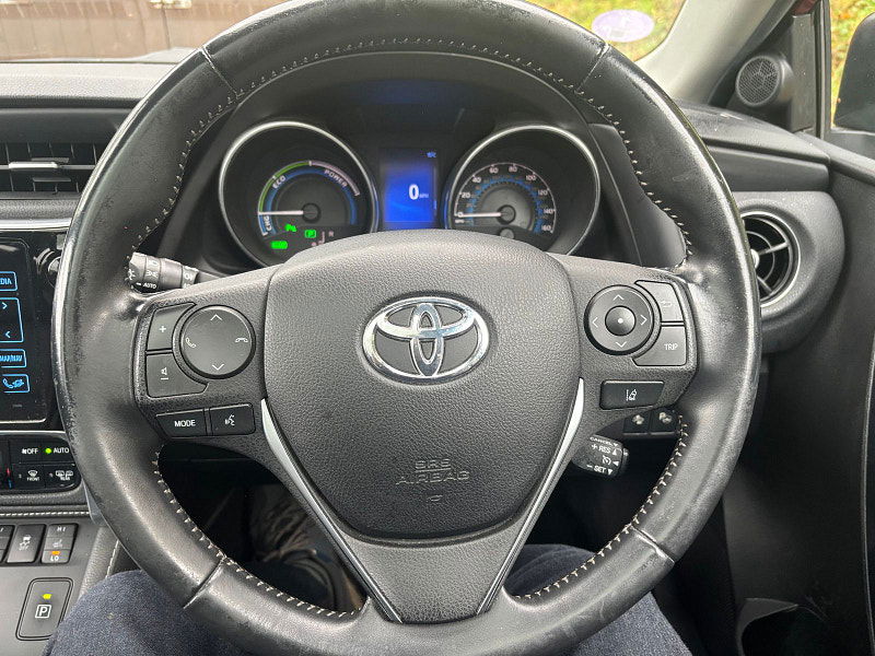 Toyota Auris 1.8 VVT-h Excel Hatchback 5dr Petrol Hybrid CVT Euro 6 (s/s) (136 ps) 5dr Automatic 2025