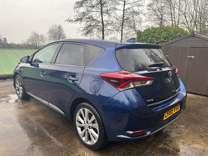 Toyota Auris 1.8 VVT-h Excel Hatchback 5dr Petrol Hybrid CVT Euro 6 (s/s) (Safety Sense) (136 ps) 5dr Automatic 2025