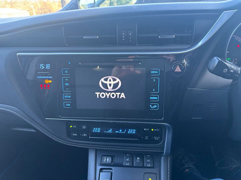 Toyota Auris 1.8 VVT-h Excel Hatchback 5dr Petrol Hybrid CVT Euro 6 (s/s) (Safety Sense) (136 ps) 5dr Automatic 2026