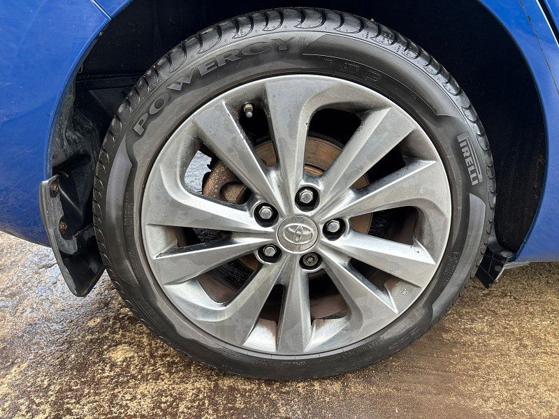 Toyota Auris 1.8 VVT-h Excel Hatchback 5dr Petrol Hybrid CVT Euro 6 (s/s) (Safety Sense) (136 ps) 5dr Automatic 2026