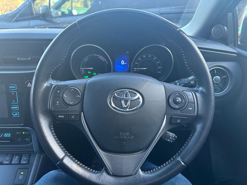Toyota Auris 1.8 VVT-h Excel Hatchback 5dr Petrol Hybrid CVT Euro 6 (s/s) (Safety Sense) (136 ps) 5dr Automatic 2026
