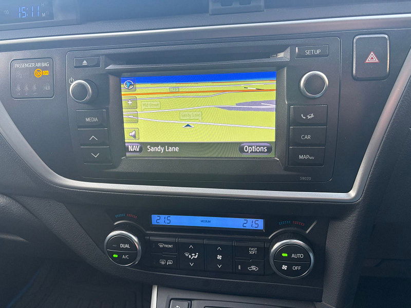 Toyota Auris 1.8 VVT-h Excel Touring Sports 5dr Petrol Hybrid CVT Euro 5 (s/s) (136 ps) 5dr Automatic 2025