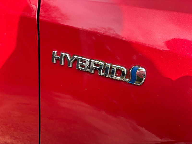 Toyota Auris 1.8 VVT-h Icon Hatchback 5dr Petrol Hybrid CVT Euro 5 (s/s) (136 ps) 5dr Automatic 2026