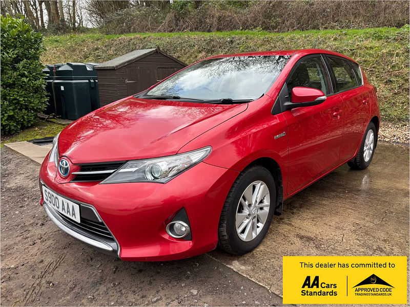Toyota Auris 1.8 VVT-h Icon Hatchback 5dr Petrol Hybrid CVT Euro 5 (s/s) (136 ps) 5dr Automatic 2026