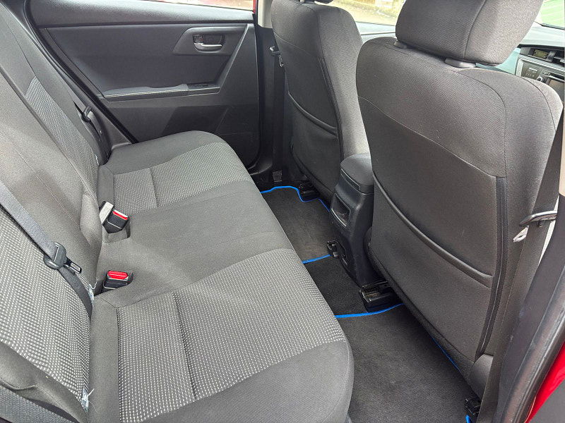 Toyota Auris 1.8 VVT-h Icon Hatchback 5dr Petrol Hybrid CVT Euro 5 (s/s) (136 ps) 5dr Automatic 2026