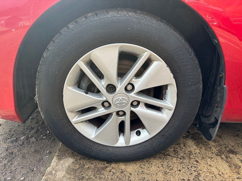 Toyota Auris 1.8 VVT-h Icon Hatchback 5dr Petrol Hybrid CVT Euro 5 (s/s) (136 ps) 5dr Automatic 2026