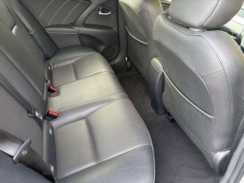 Toyota Avensis 2.0 D-4D Business Edition Plus Saloon 4dr Diesel Manual Euro 6 (s/s) (143 ps) 4dr Manual 2025