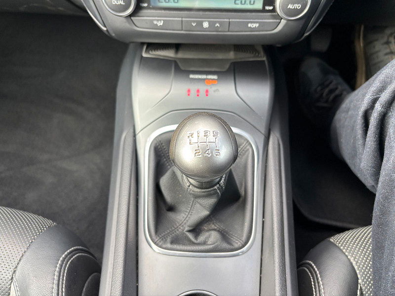 Toyota Avensis 2.0 D-4D Business Edition Plus Saloon 4dr Diesel Manual Euro 6 (s/s) (143 ps) 4dr Manual 2025