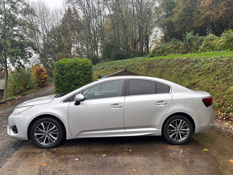 Toyota Avensis 2.0 D-4D Business Edition Plus Saloon 4dr Diesel Manual Euro 6 (s/s) (143 ps) 4dr Manual 2025