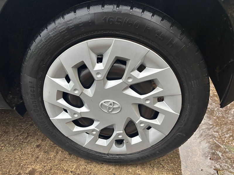 Toyota Aygo 1.0 VVT-i x-play Hatchback 5dr Petrol Manual Euro 6 (71 ps) 5dr Manual 2025