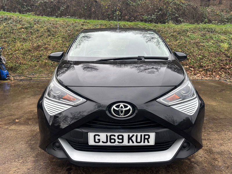 Toyota Aygo 1.0 VVT-i x-play Hatchback 5dr Petrol Manual Euro 6 (71 ps) 5dr Manual 2025