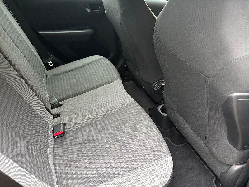 Toyota Aygo 1.0 VVT-i x-play Hatchback 5dr Petrol Manual Euro 6 (71 ps) 5dr Manual 2025