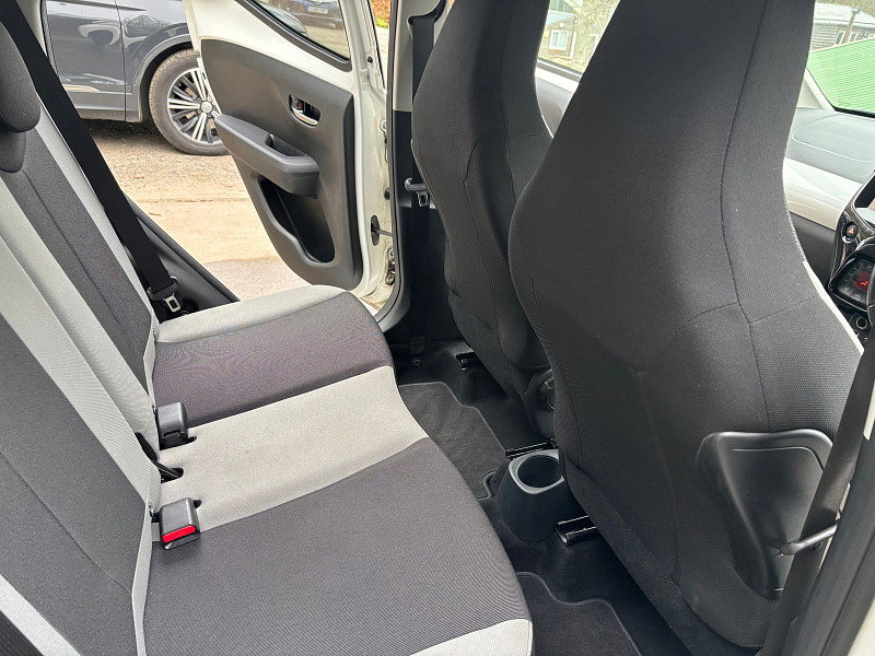 Toyota Aygo 1.0 VVT-i x-press Hatchback 5dr Petrol Manual Euro 6 (68 ps) 5dr Manual 2026