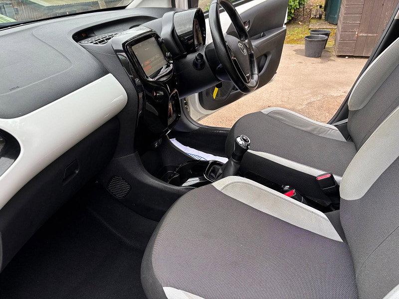 Toyota Aygo 1.0 VVT-i x-press Hatchback 5dr Petrol Manual Euro 6 (68 ps) 5dr Manual 2026