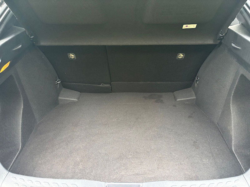 Toyota C-HR 1.2 VVT-i Dynamic SUV 5dr Petrol Manual Euro 6 (s/s) (115 ps) 5dr Manual 2025